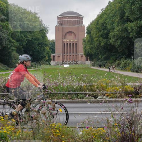 14.09.2025 - Stadtparktriathlon Michael Burmester http://msf.ph/oto/8903495 14.09.2025 10:36:13 Radfahren 542, 661, 770 meine-sportfotos.de