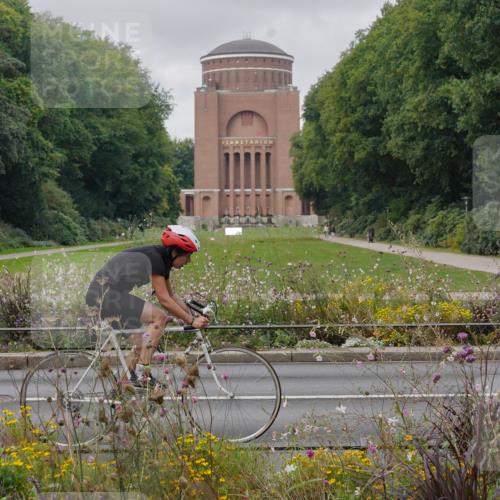 14.09.2025 - Stadtparktriathlon Michael Burmester http://msf.ph/oto/8903510 14.09.2025 10:37:01 Radfahren 518, 588, 622, 737, 752, 788 meine-sportfotos.de
