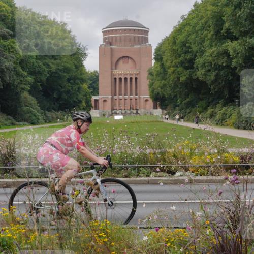 14.09.2025 - Stadtparktriathlon Michael Burmester http://msf.ph/oto/8903520 14.09.2025 10:37:22 Radfahren 667, 685, 691, 702, 743, 761 meine-sportfotos.de