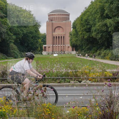 14.09.2025 - Stadtparktriathlon Michael Burmester http://msf.ph/oto/8903524 14.09.2025 10:37:33 Radfahren 535, 632, 685, 688, 702, 727, 743, 753 meine-sportfotos.de