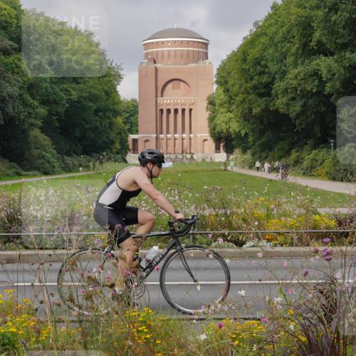 14.09.2025 - Stadtparktriathlon Michael Burmester http://msf.ph/oto/8903536 14.09.2025 10:38:16 Radfahren 705, 730, 748, 750, 759, 763, 799, 800 meine-sportfotos.de