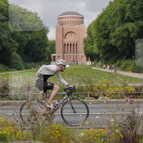 14.09.2025 - Stadtparktriathlon Michael Burmester http://msf.ph/oto/8903539 14.09.2025 10:38:19 Radfahren 705, 748, 750, 759, 763, 799, 800 meine-sportfotos.de