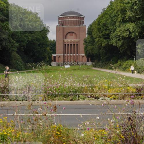 14.09.2025 - Stadtparktriathlon Michael Burmester http://msf.ph/oto/8903564 14.09.2025 10:39:15 Radfahren 697, 732, 758, 786, 801 meine-sportfotos.de
