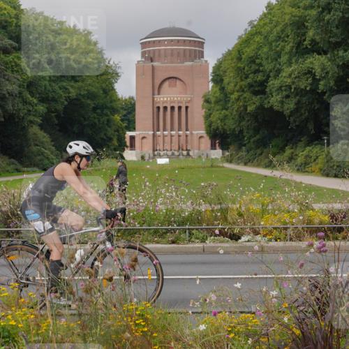 14.09.2025 - Stadtparktriathlon Michael Burmester http://msf.ph/oto/8903572 14.09.2025 10:39:36 Radfahren 598, 643, 650 meine-sportfotos.de