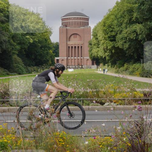 14.09.2025 - Stadtparktriathlon Michael Burmester http://msf.ph/oto/8903575 14.09.2025 10:39:54 Radfahren 736, 780, 790, 796 meine-sportfotos.de