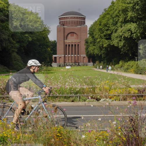 14.09.2025 - Stadtparktriathlon Michael Burmester http://msf.ph/oto/8903589 14.09.2025 10:40:17 Radfahren 626, 712, 714, 818 meine-sportfotos.de