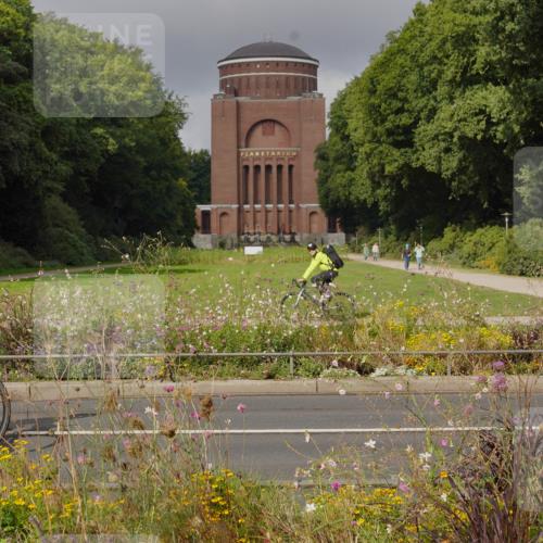 14.09.2025 - Stadtparktriathlon Michael Burmester http://msf.ph/oto/8903594 14.09.2025 10:40:22 Radfahren 626, 712, 714, 818 meine-sportfotos.de
