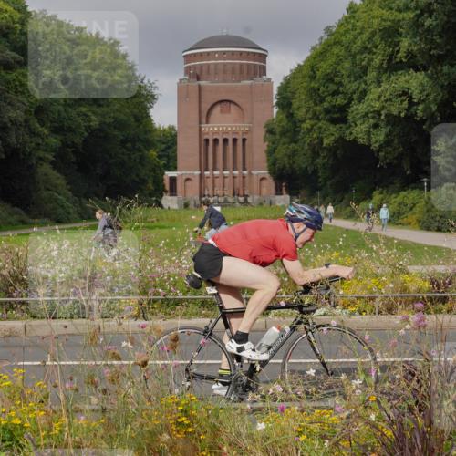14.09.2025 - Stadtparktriathlon Michael Burmester http://msf.ph/oto/8903611 14.09.2025 10:40:39 Radfahren 682, 735, 765, 792, 803, 816 meine-sportfotos.de