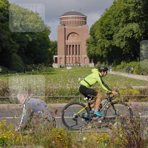 14.09.2025 - Stadtparktriathlon Michael Burmester http://msf.ph/oto/8903675 14.09.2025 10:42:16 Radfahren 621, 628, 657, 676, 692, 754, 769 meine-sportfotos.de
