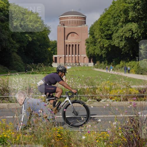 14.09.2025 - Stadtparktriathlon Michael Burmester http://msf.ph/oto/8903678 14.09.2025 10:42:19 Radfahren 599, 621, 628, 657, 676, 692, 754 meine-sportfotos.de