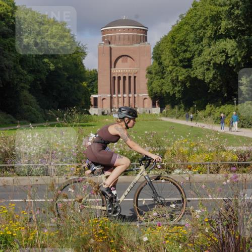 14.09.2025 - Stadtparktriathlon Michael Burmester http://msf.ph/oto/8903704 14.09.2025 10:42:50 Radfahren 646, 659, 708, 724, 767 meine-sportfotos.de