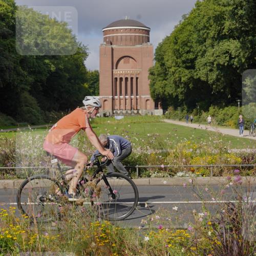 14.09.2025 - Stadtparktriathlon Michael Burmester http://msf.ph/oto/8903709 14.09.2025 10:42:57 Radfahren 601, 659, 710, 767, 772 meine-sportfotos.de