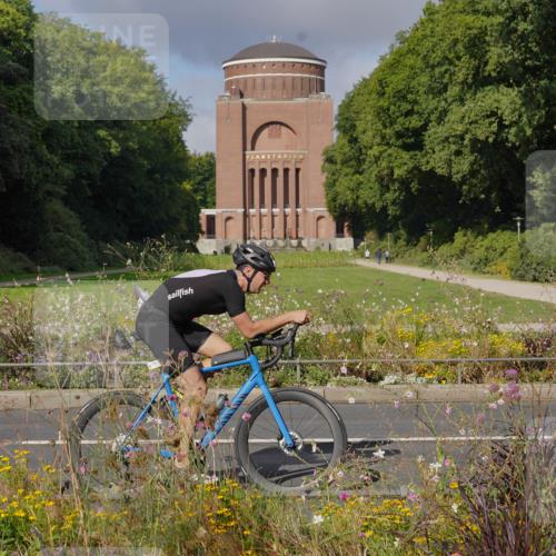14.09.2025 - Stadtparktriathlon Michael Burmester http://msf.ph/oto/8903716 14.09.2025 10:43:28 Radfahren 764, 783, 788, 798, 805, 811, 817 meine-sportfotos.de