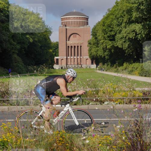 14.09.2025 - Stadtparktriathlon Michael Burmester http://msf.ph/oto/8903720 14.09.2025 10:43:35 Radfahren 693, 734, 764, 783, 788, 797, 798, 805, 811 meine-sportfotos.de