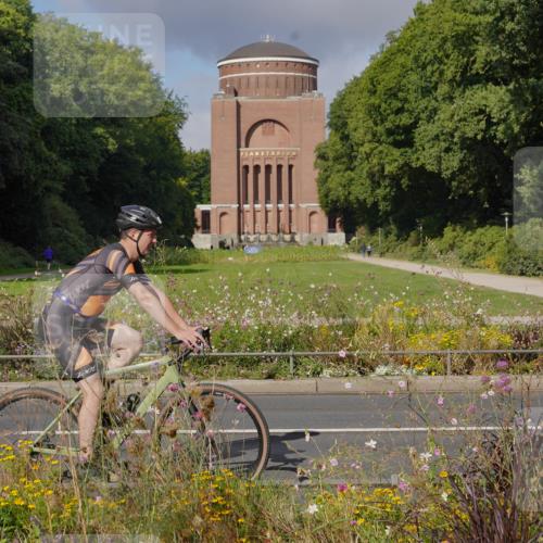 14.09.2025 - Stadtparktriathlon Michael Burmester http://msf.ph/oto/8903721 14.09.2025 10:43:37 Radfahren 693, 734, 764, 783, 788, 797, 798, 806, 811 meine-sportfotos.de