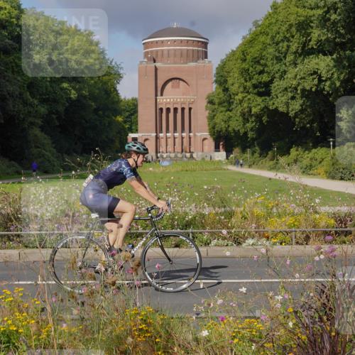 14.09.2025 - Stadtparktriathlon Michael Burmester http://msf.ph/oto/8903722 14.09.2025 10:43:38 Radfahren 651, 693, 734, 764, 783, 797, 798, 806, 811 meine-sportfotos.de