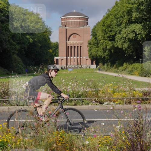 14.09.2025 - Stadtparktriathlon Michael Burmester http://msf.ph/oto/8903725 14.09.2025 10:43:47 Radfahren 651, 717, 806 meine-sportfotos.de
