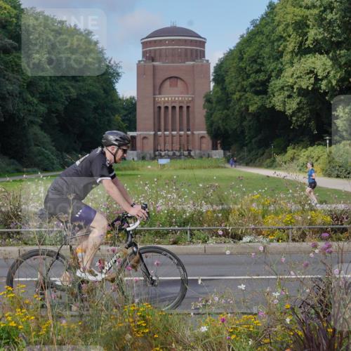 14.09.2025 - Stadtparktriathlon Michael Burmester http://msf.ph/oto/8903802 14.09.2025 10:48:23 Radfahren 776, 796, 803 meine-sportfotos.de