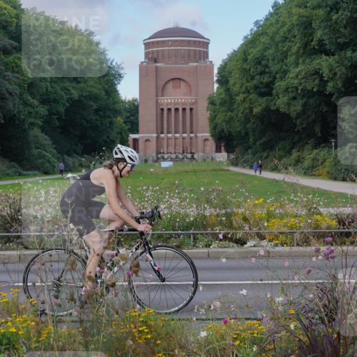 14.09.2025 - Stadtparktriathlon Michael Burmester http://msf.ph/oto/8903806 14.09.2025 10:48:50 Radfahren 626, 701, 778 meine-sportfotos.de