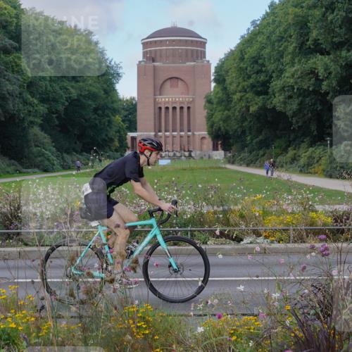 14.09.2025 - Stadtparktriathlon Michael Burmester http://msf.ph/oto/8903810 14.09.2025 10:49:01 Radfahren 558, 674, 746, 760, 770, 771, 778, 802 meine-sportfotos.de