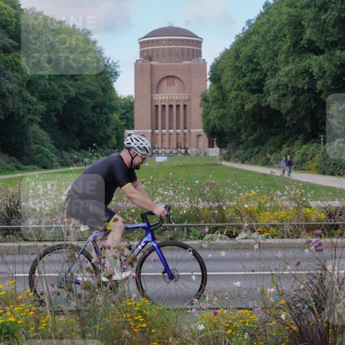 14.09.2025 - Stadtparktriathlon Michael Burmester http://msf.ph/oto/8903815 14.09.2025 10:49:14 Radfahren 637, 674, 755, 770, 774, 816 meine-sportfotos.de