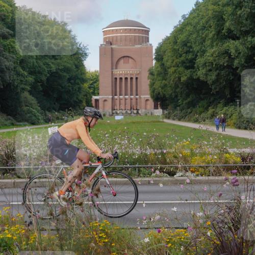 14.09.2025 - Stadtparktriathlon Michael Burmester http://msf.ph/oto/8903818 14.09.2025 10:49:18 Radfahren 637, 755, 774, 816 meine-sportfotos.de