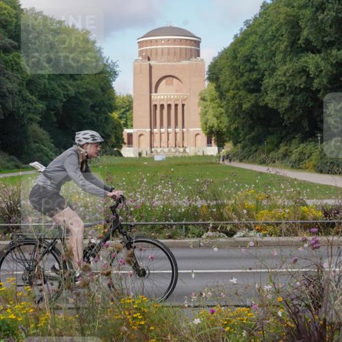 14.09.2025 - Stadtparktriathlon Michael Burmester http://msf.ph/oto/8903822 14.09.2025 10:49:39 Radfahren 643, 712, 714, 791, 821 meine-sportfotos.de
