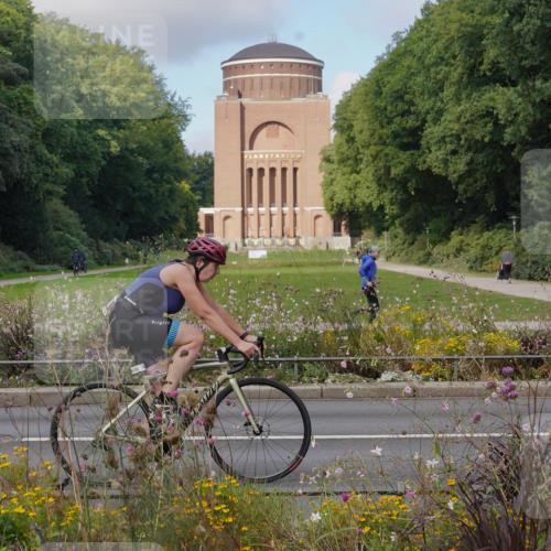 14.09.2025 - Stadtparktriathlon Michael Burmester http://msf.ph/oto/8903824 14.09.2025 10:49:49 Radfahren 638, 643, 744, 754 meine-sportfotos.de