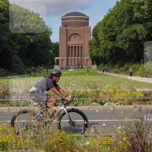 14.09.2025 - Stadtparktriathlon Michael Burmester http://msf.ph/oto/8903830 14.09.2025 10:50:11 Radfahren 681, 692, 764, 783, 788, 798, 811, 817, 820 meine-sportfotos.de