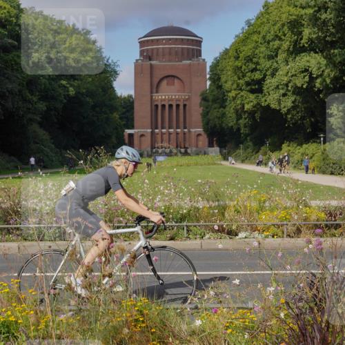 14.09.2025 - Stadtparktriathlon Michael Burmester http://msf.ph/oto/8903845 14.09.2025 10:50:52 Radfahren 621, 659, 737 meine-sportfotos.de