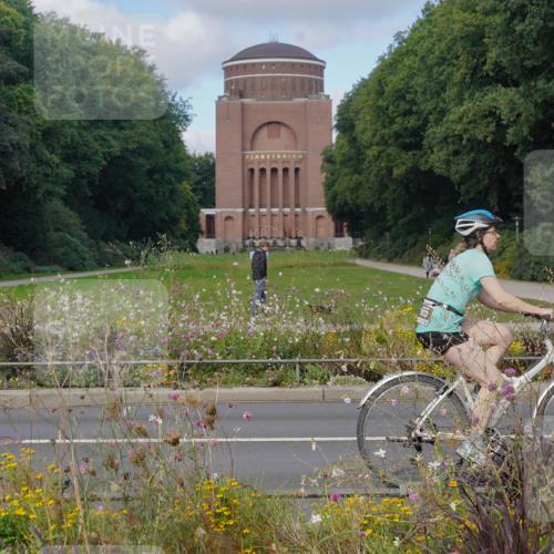 14.09.2025 - Stadtparktriathlon Michael Burmester http://msf.ph/oto/8903870 14.09.2025 10:52:27 Radfahren 633, 655, 663, 677, 748, 800 meine-sportfotos.de