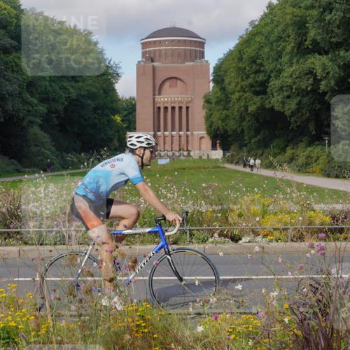 14.09.2025 - Stadtparktriathlon Michael Burmester http://msf.ph/oto/8903899 14.09.2025 10:54:31 Radfahren 629, 667, 688, 779, 815, 823, 880 meine-sportfotos.de