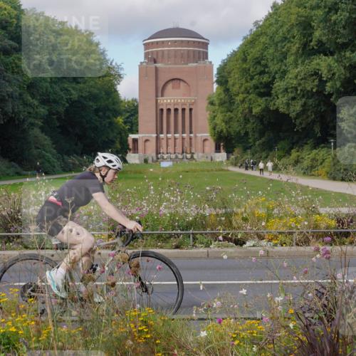 14.09.2025 - Stadtparktriathlon Michael Burmester http://msf.ph/oto/8903902 14.09.2025 10:54:35 Radfahren 629, 667, 671, 688, 732, 749, 823, 880 meine-sportfotos.de