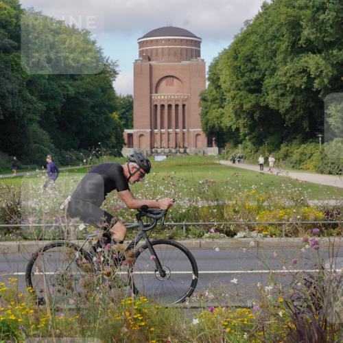 14.09.2025 - Stadtparktriathlon Michael Burmester http://msf.ph/oto/8903907 14.09.2025 10:54:43 Radfahren 627, 671, 702, 728, 732, 736, 749, 825 meine-sportfotos.de