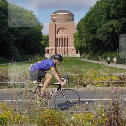 14.09.2025 - Stadtparktriathlon Michael Burmester http://msf.ph/oto/8903930 14.09.2025 10:55:26 Radfahren 762, 770, 842, 875 meine-sportfotos.de