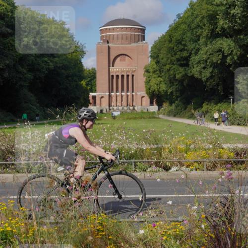 14.09.2025 - Stadtparktriathlon Michael Burmester http://msf.ph/oto/8903969 14.09.2025 10:57:13 Radfahren 626, 754, 782, 850 meine-sportfotos.de
