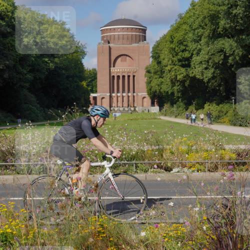 14.09.2025 - Stadtparktriathlon Michael Burmester http://msf.ph/oto/8903971 14.09.2025 10:57:27 Radfahren 638, 753, 827, 867, 905 meine-sportfotos.de