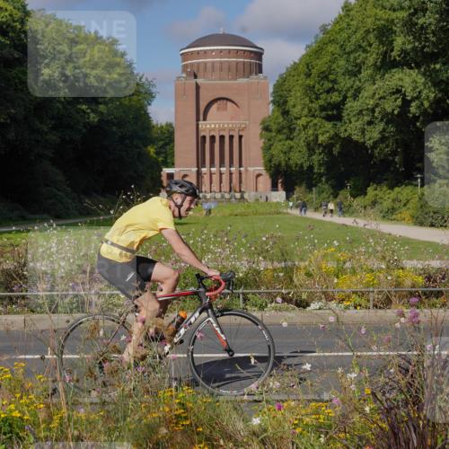 14.09.2025 - Stadtparktriathlon Michael Burmester http://msf.ph/oto/8903980 14.09.2025 10:57:55 Radfahren 637, 737, 816, 836, 841, 853 meine-sportfotos.de