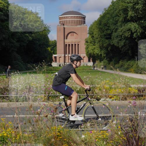 14.09.2025 - Stadtparktriathlon Michael Burmester http://msf.ph/oto/8903986 14.09.2025 10:58:09 Radfahren 791, 826 meine-sportfotos.de