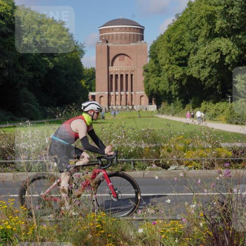 14.09.2025 - Stadtparktriathlon Michael Burmester http://msf.ph/oto/8904003 14.09.2025 10:59:00 Radfahren 712, 727, 739, 743, 750, 759, 799, 804, 862, 873, 882, 917 meine-sportfotos.de