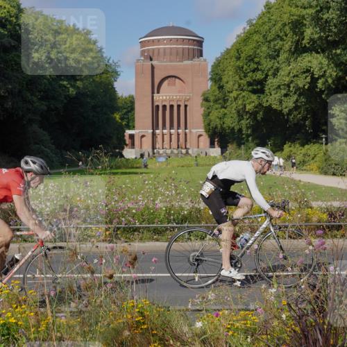 14.09.2025 - Stadtparktriathlon Michael Burmester http://msf.ph/oto/8904005 14.09.2025 10:59:03 Radfahren 727, 739, 743, 759, 799, 804, 862, 873, 882, 917, 920 meine-sportfotos.de