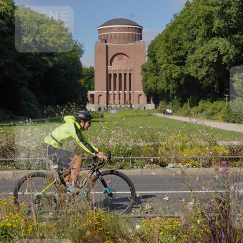 14.09.2025 - Stadtparktriathlon Michael Burmester http://msf.ph/oto/8904020 14.09.2025 10:59:50 Radfahren 621, 893 meine-sportfotos.de
