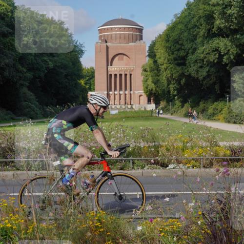 14.09.2025 - Stadtparktriathlon Michael Burmester http://msf.ph/oto/8904027 14.09.2025 11:00:17 Radfahren 723 meine-sportfotos.de