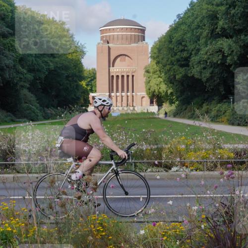 14.09.2025 - Stadtparktriathlon Michael Burmester http://msf.ph/oto/8904036 14.09.2025 11:00:44 Radfahren 643, 716, 724, 730, 735, 793, 805, 838, 865, 870, 918, 921 meine-sportfotos.de