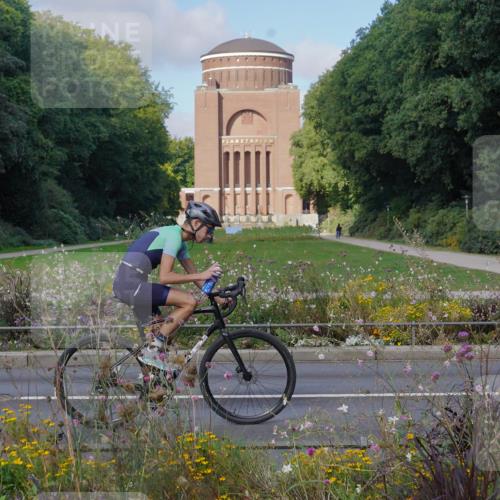 14.09.2025 - Stadtparktriathlon Michael Burmester http://msf.ph/oto/8904037 14.09.2025 11:00:45 Radfahren 716, 724, 730, 735, 793, 805, 865, 870, 918, 921 meine-sportfotos.de