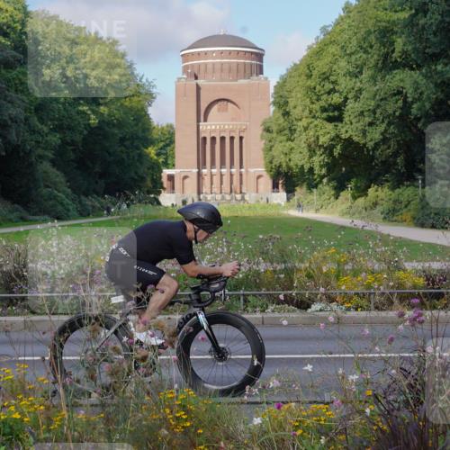 14.09.2025 - Stadtparktriathlon Michael Burmester http://msf.ph/oto/8904045 14.09.2025 11:01:01 Radfahren 797, 825, 843, 892, 895 meine-sportfotos.de