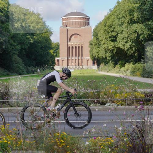14.09.2025 - Stadtparktriathlon Michael Burmester http://msf.ph/oto/8904050 14.09.2025 11:01:12 Radfahren 749, 758, 806, 902 meine-sportfotos.de