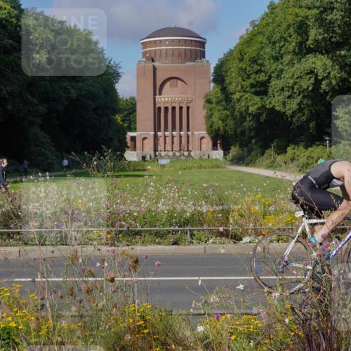 14.09.2025 - Stadtparktriathlon Michael Burmester http://msf.ph/oto/8904057 14.09.2025 11:01:33 Radfahren 728, 769, 772, 847, 880, 901 meine-sportfotos.de