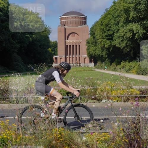 14.09.2025 - Stadtparktriathlon Michael Burmester http://msf.ph/oto/8904073 14.09.2025 11:02:08 Radfahren 729, 779, 780, 790, 822, 868, 875, 900 meine-sportfotos.de
