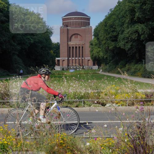 14.09.2025 - Stadtparktriathlon Michael Burmester http://msf.ph/oto/8904087 14.09.2025 11:03:00 Radfahren 631, 762, 786, 831 meine-sportfotos.de